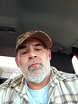 DeeBestEver online show from April 2026 02:04:02 PM