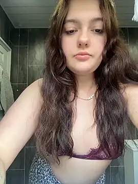 Victoria6989 online show from February 2026 03:31:01 PM