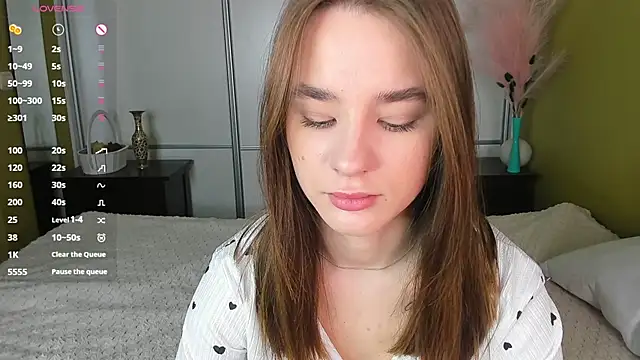 Snapshot of JinnyMcie chatting on March 2026 09:37:02 AM JinnyMcie online show from March 2026 09:37:02 AM