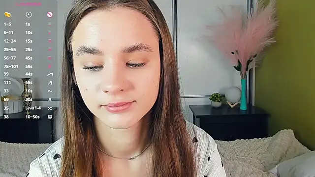 Snapshot of JinnyMcie chatting on April 2026 07:46:01 AM JinnyMcie online show from April 2026 07:46:01 AM