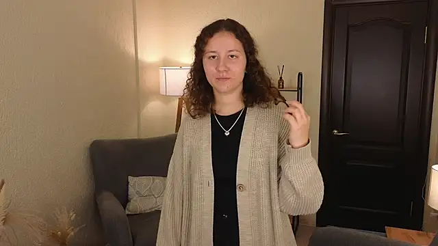 Snapshot of BrendaScot chatting on October 2025 01:11:01 PM BrendaScot online show from October 2025 01:11:01 PM