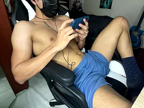 oppaboy online show from November 2025 06:10:01 PM