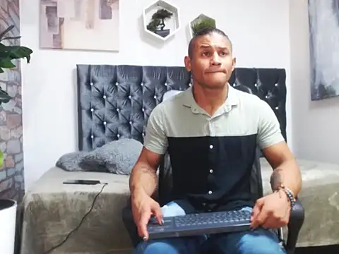 casike1 online show from December 2025 10:36:02 PM