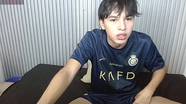 Snapshot of StiwenTwink chatting on April 2026 03:06:01 PM StiwenTwink online show from April 2026 03:06:01 PM