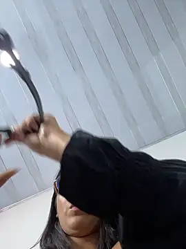 Snapshot of SaraMistick chatting on April 2026 12:28:01 PM SaraMistick online show from April 2026 12:28:01 PM