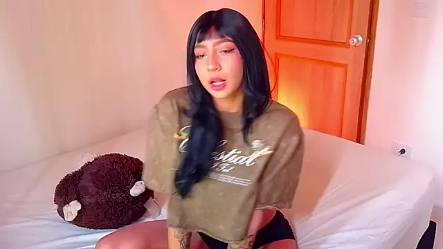 emma web  online show from October 2025 03:33:02 PM