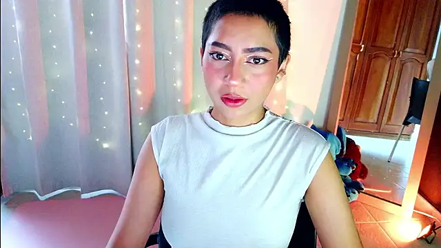 Snapshot of emma_web_ chatting on March 2026 05:09:02 PM emma web online show from March 2026 05:09:02 PM