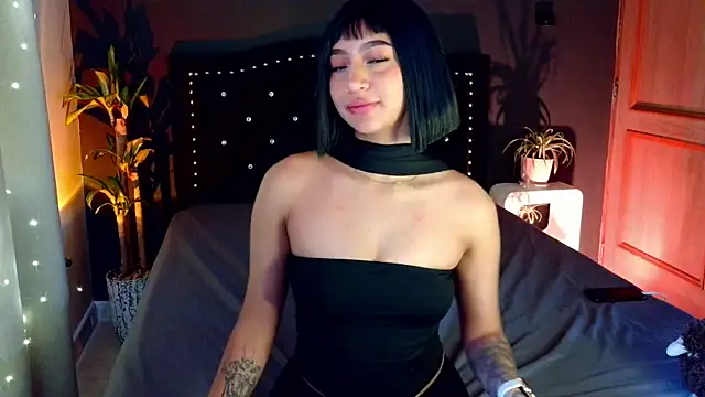 Snapshot of emma_web_ chatting on April 2026 04:31:02 PM emma web online show from April 2026 04:31:02 PM