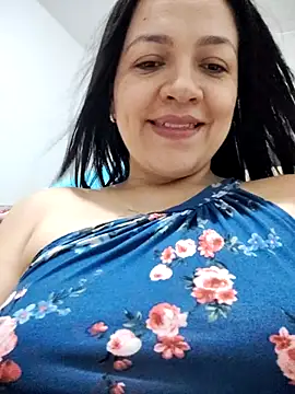 LindaSalo33 online show from November 2025 03:13:02 PM