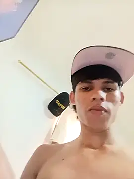 mazo18 online show from February 2026 06:09:01 PM