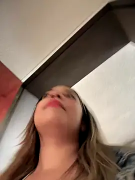 Ada Pink online show from December 2025 03:18:02 PM