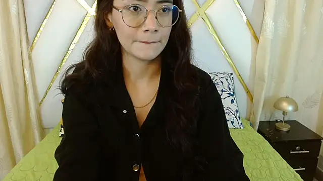 Ariadna Wells online show from November 2025 02:06:02 PM