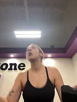 AmberLustXXX online show from April 2026 12:04:01 AM