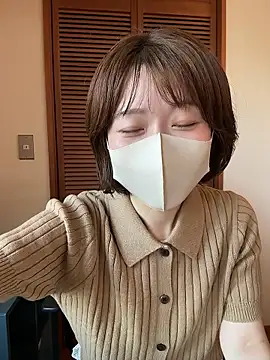 momo yuipu online show from October 2025 12:52:01 AM