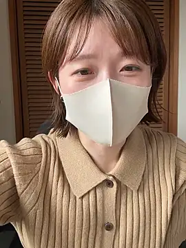 momo yuipu online show from October 2025 12:55:02 AM