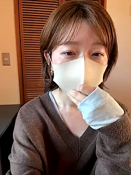 momo yuipu online show from October 2025 02:11:02 AM