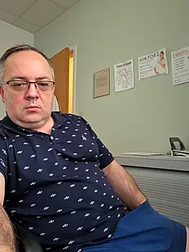 Snapshot of Iceman69696 chatting on April 2026 01:39:02 PM Iceman69696 online show from April 2026 01:39:02 PM
