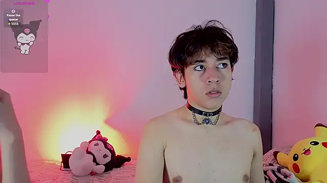 Snapshot of Darcy_and_Stolas chatting on October 2025 03:37:02 AM Darcy and Stolas online show from October 2025 03:37:02 AM