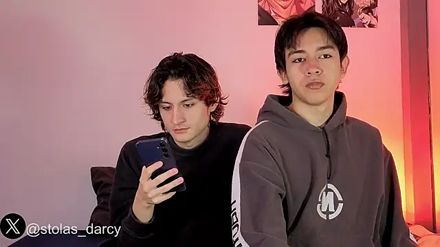 Snapshot of Darcy_and_Stolas chatting on April 2026 01:49:02 PM Darcy and Stolas online show from April 2026 01:49:02 PM