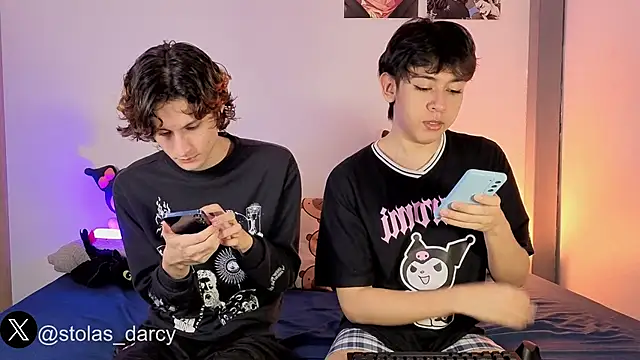 Snapshot of Darcy_and_Stolas chatting on April 2026 12:22:02 AM Darcy and Stolas online show from April 2026 12:22:02 AM