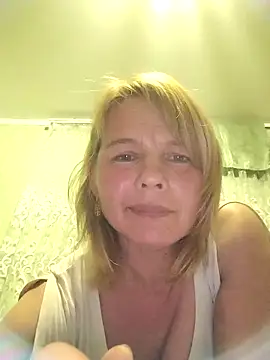 Snapshot of Masha412111 chatting on October 2025 08:27:02 PM Masha412111 online show from October 2025 08:27:02 PM