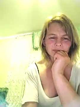 Masha412111 online show from November 2025 09:53:01 PM