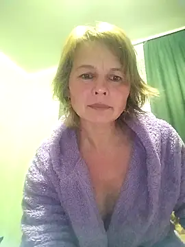 Snapshot of Masha412111 chatting on April 2026 09:01:01 PM Masha412111 online show from April 2026 09:01:01 PM
