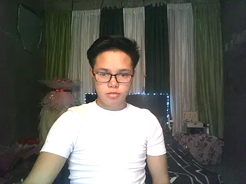 Snapshot of hot_babyboy26 chatting on March 2026 12:08:01 PM hot babyboy26 online show from March 2026 12:08:01 PM
