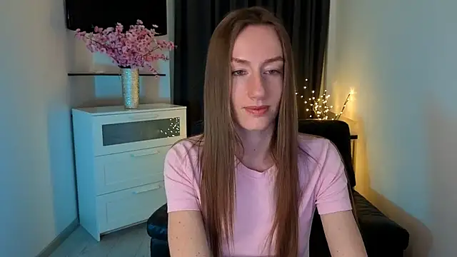 GoldenRose  online show from February 2026 01:42:01 PM