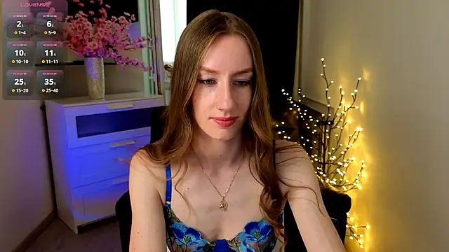 Snapshot of GoldenRose_ chatting on May 2026 01:16:02 PM GoldenRose online show from May 2026 01:16:02 PM