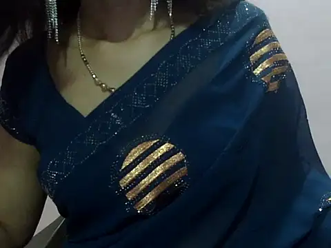 Laila Cute online show from May 2026 04:37:02 PM