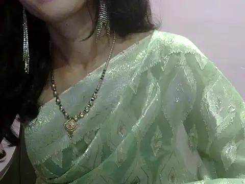 Snapshot of Laila_Cute chatting on July 2026 02:01:01 PM Laila Cute online show from July 2026 02:01:01 PM