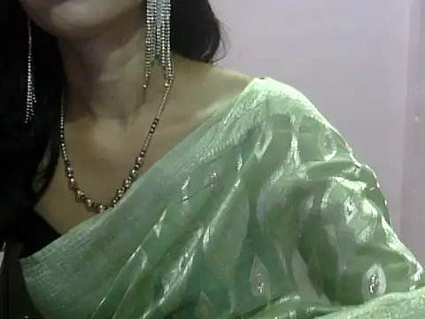 Snapshot of Laila_Cute chatting on July 2026 02:56:01 PM Laila Cute online show from July 2026 02:56:01 PM