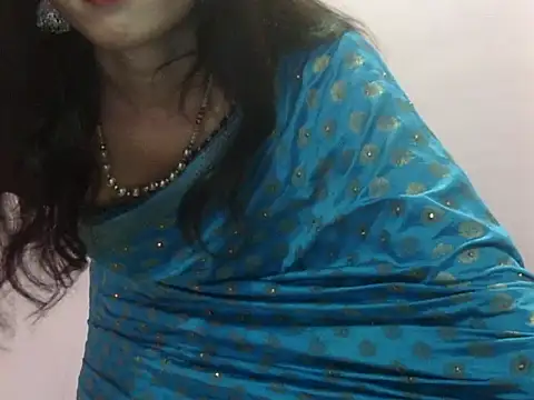 Snapshot of Laila_Cute chatting on July 2026 04:19:01 AM Laila Cute online show from July 2026 04:19:01 AM