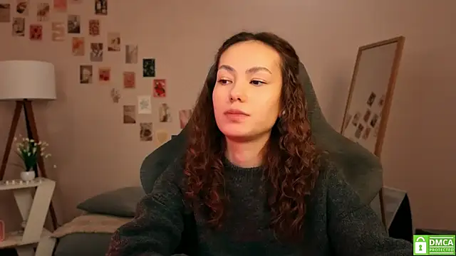 branchwithflowerss online show from November 2025 01:32:02 PM