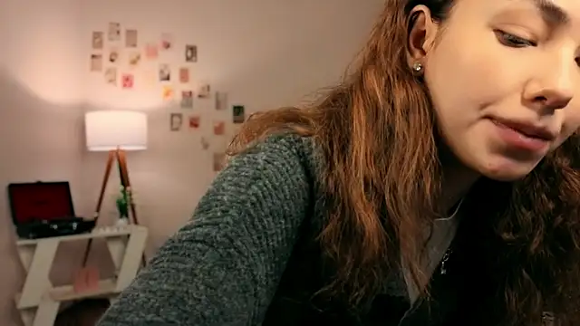 branchwithflowerss online show from November 2025 12:41:02 PM