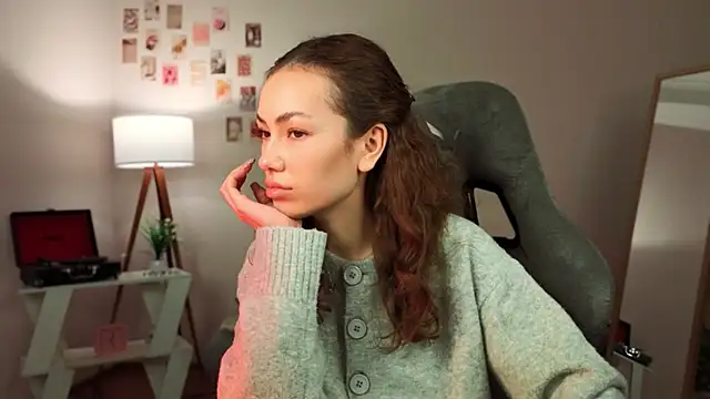 branchwithflowerss online show from December 2025 12:32:01 PM