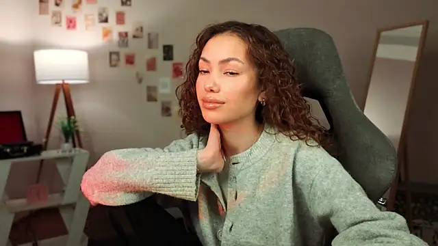 branchwithflowerss online show from December 2025 11:49:02 AM