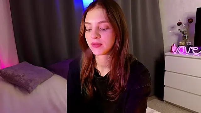 midnightMaya online show from November 2025 05:36:02 PM