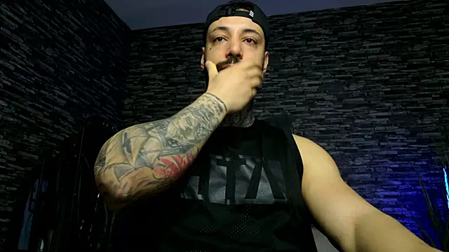Snapshot of MasculineGuy99 chatting on April 2026 02:31:01 AM MasculineGuy99 online show from April 2026 02:31:01 AM