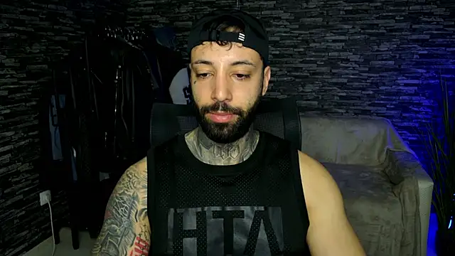 Snapshot of MasculineGuy99 chatting on April 2026 08:54:02 PM MasculineGuy99 online show from April 2026 08:54:02 PM