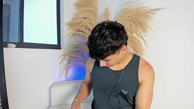 Snapshot of Thiago_Connor21 chatting on November 2025 06:30:02 PM Thiago Connor21 online show from November 2025 06:30:02 PM