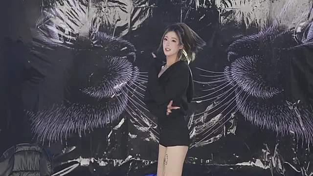 Snapshot of sweetgirls666 chatting on April 2026 11:21:02 AM sweetgirls666 online show from April 2026 11:21:02 AM