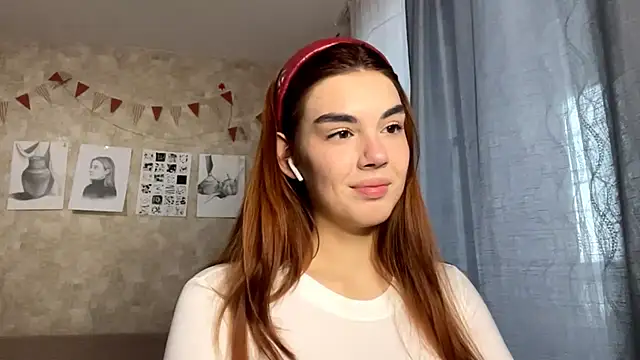 TeresitaLish online show from October 2025 02:06:02 PM