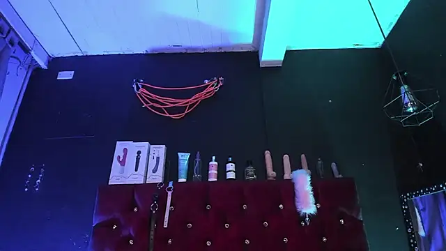 Snapshot of Cony_l chatting on March 2026 01:21:01 AM Cony l online show from March 2026 01:21:01 AM