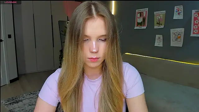 Snapshot of linakorvin chatting on March 2026 01:15:01 PM linakorvin online show from March 2026 01:15:01 PM