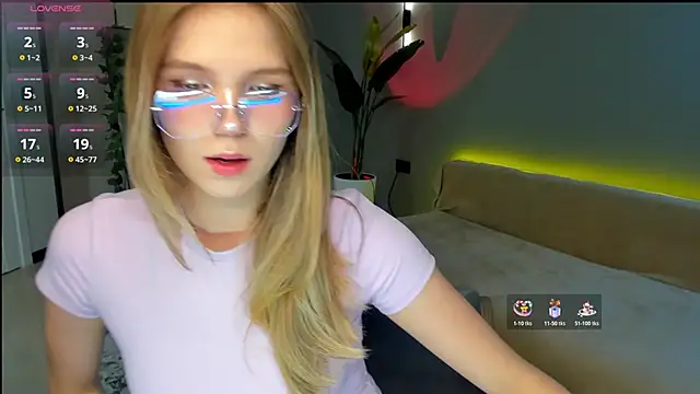 Snapshot of linakorvin chatting on March 2026 01:26:01 PM linakorvin online show from March 2026 01:26:01 PM