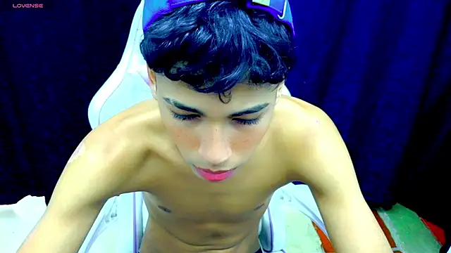 Im david02 online show from November 2025 01:10:02 PM