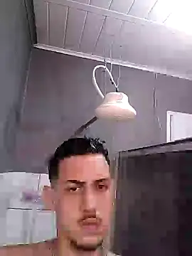 Safadonovin22 online show from October 2025 06:20:01 PM