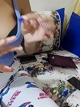 Rihame07 online show from December 2025 02:13:02 PM